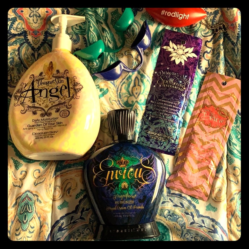 Tanning Lotions & Goggles Package Deal